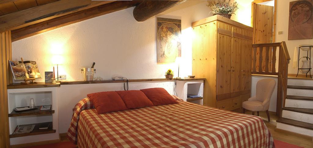 Hotel La Grange Courmayeur Chambre photo